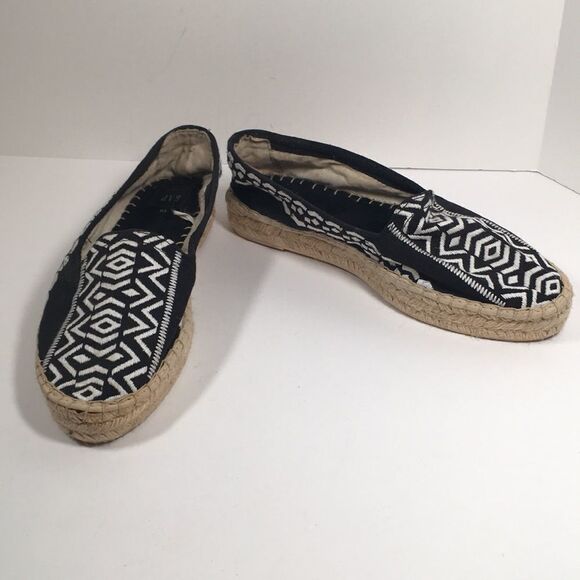 Gap Black and White canvas Espadrilles Sz 10 - Picture 1 of 16